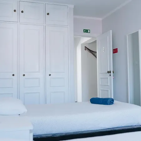 Ocean בית הארחה *